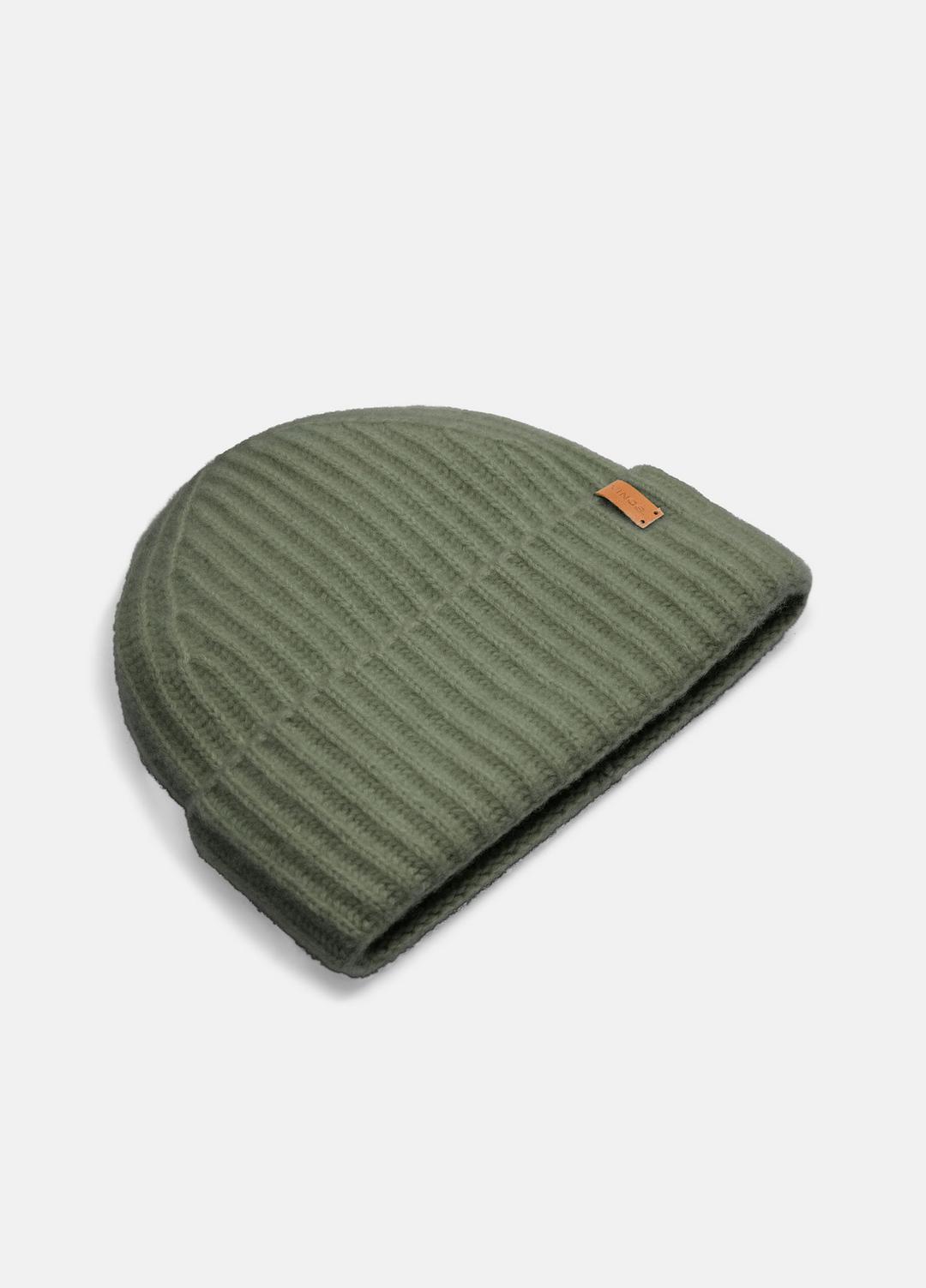 Plush Cashmere Chunky-Knit Beanie in Scarves & Hats