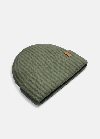 Plush Cashmere Chunky-Knit Beanie in Scarves & Hats