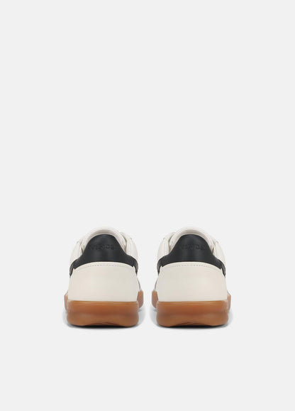 Oasis Leather Sneaker in Sneakers
